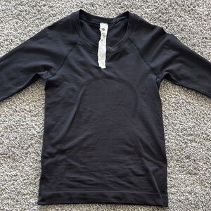 Lululemon Athletica black Long Sleeve Shirt